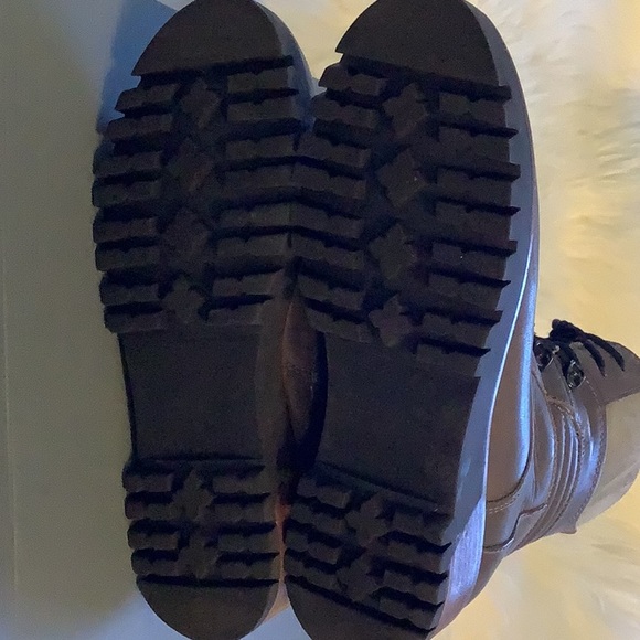 Manas Leather Combat Boot - Picture 6 of 6